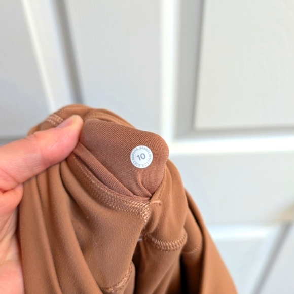 Lululemon Dual lined Align leggings - Picture 9 of 12